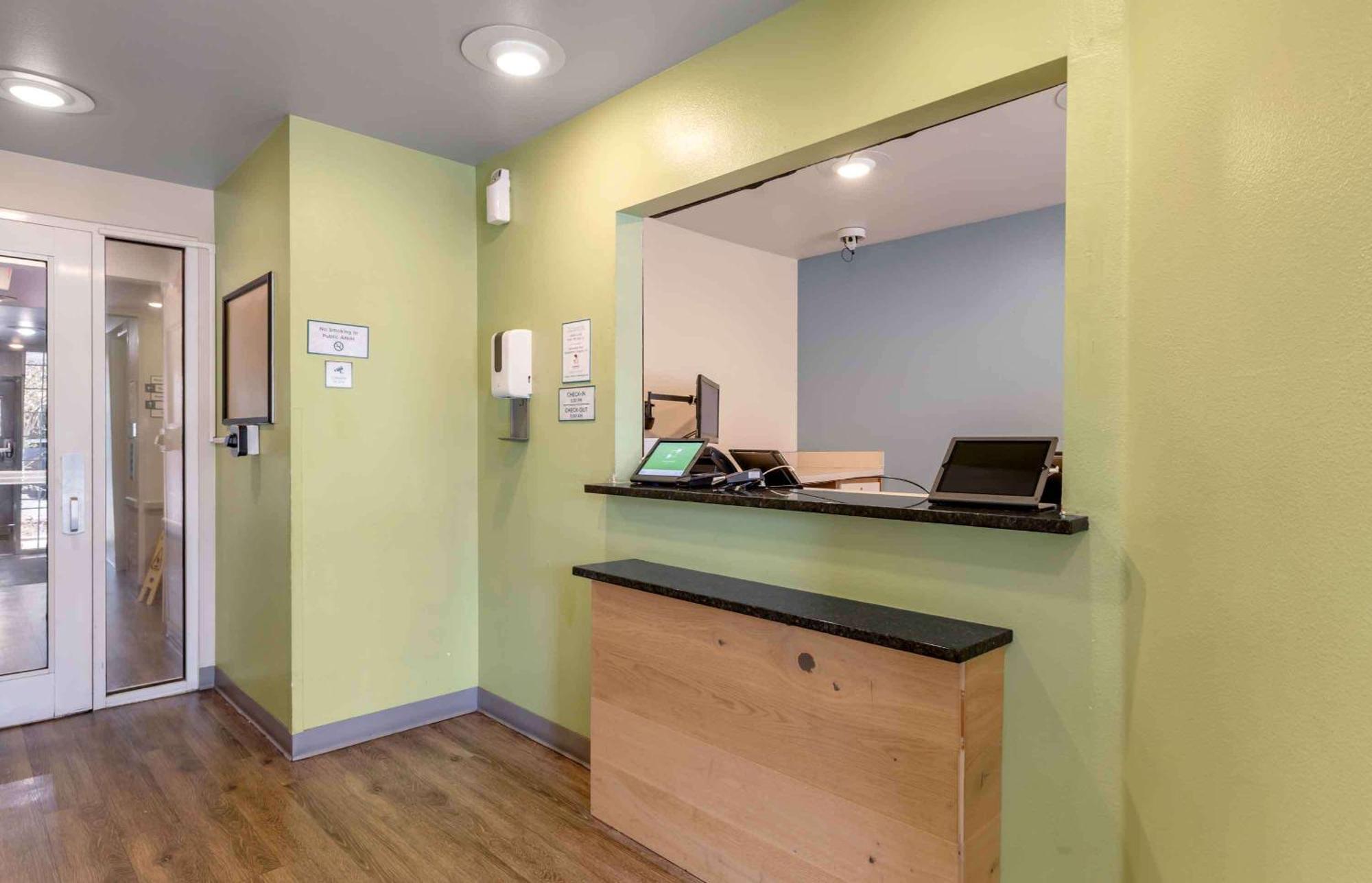 Extended Stay America Select Suites - Orlando - East Eksteriør bilde