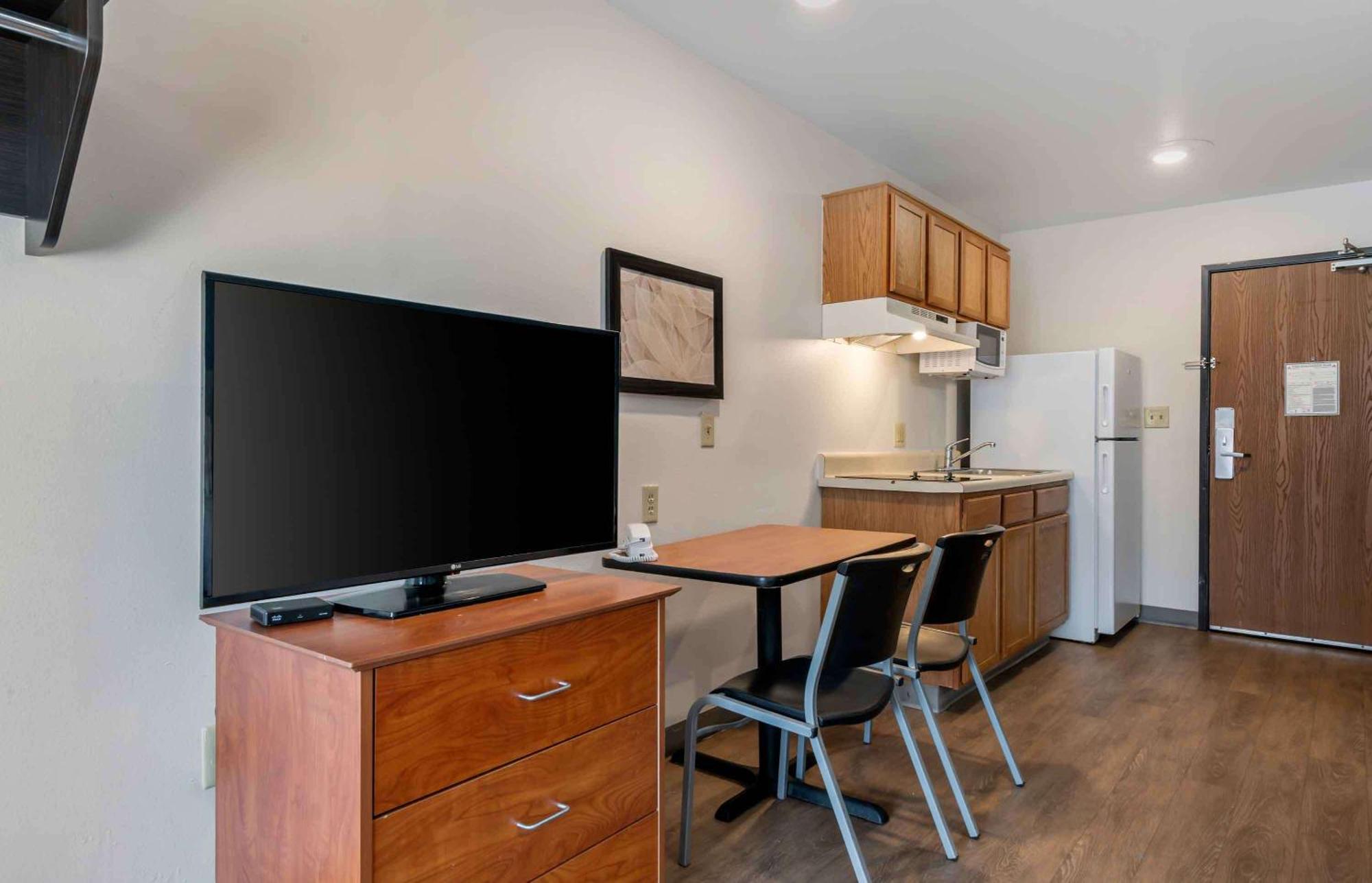 Extended Stay America Select Suites - Orlando - East Eksteriør bilde